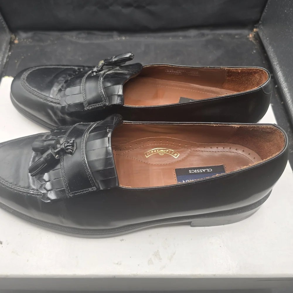 Bostonian elegant black